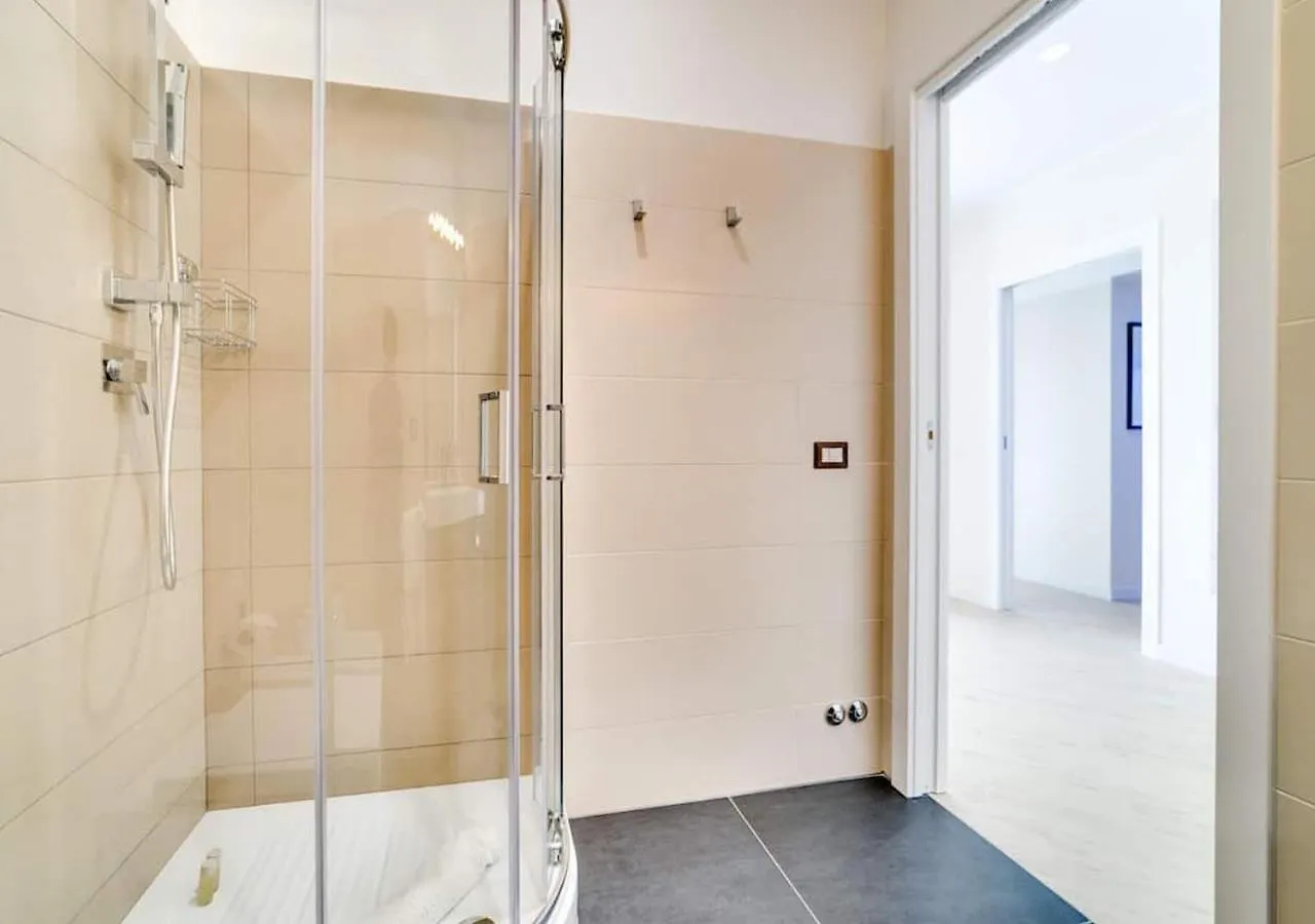 Apartment Luxury, Large Flat With Terrace On Vatican Walls Rome Italy