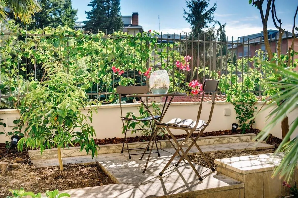 Luxury, Large Flat With Terrace On Vatican Walls Rome