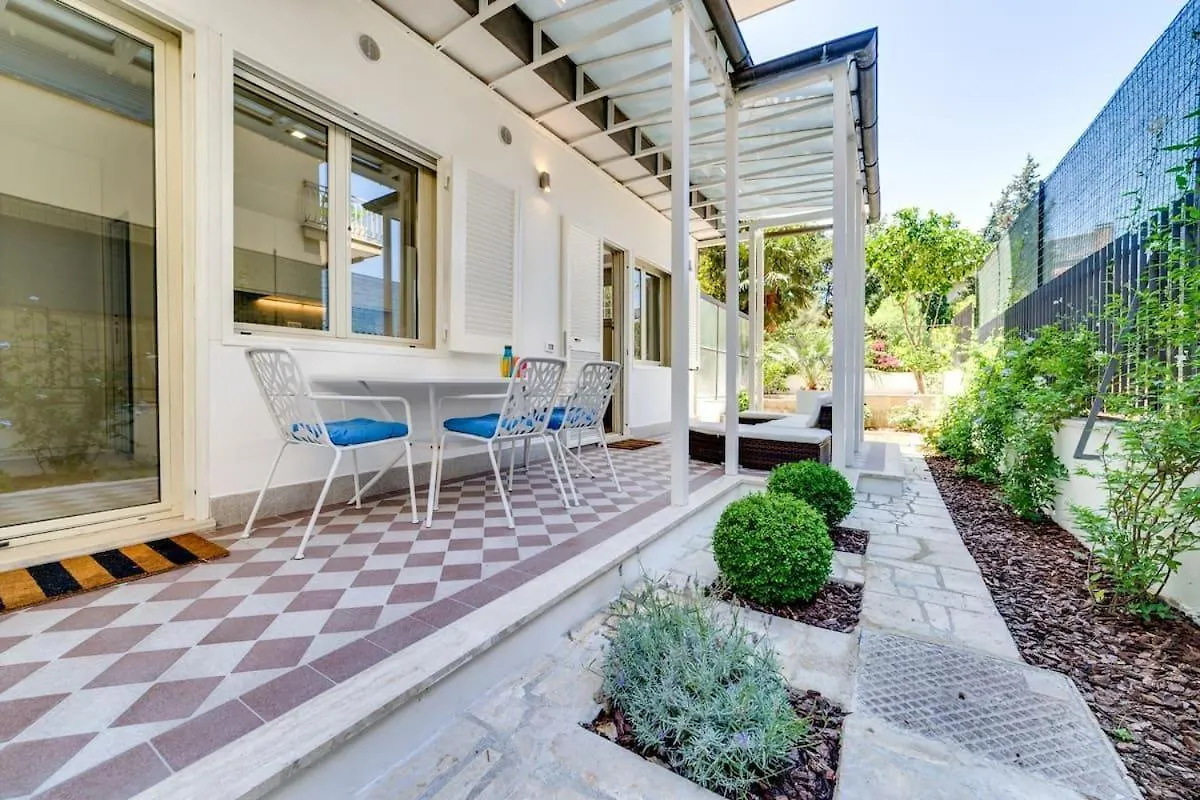 Daire Luxury, Large Flat With Terrace On Vatican Walls Roma
